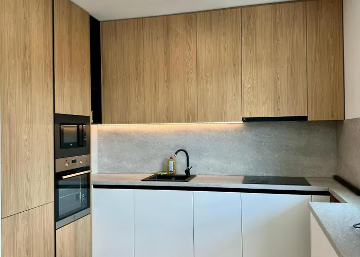 Liberty Calm Κλουζ-Ναπόκα